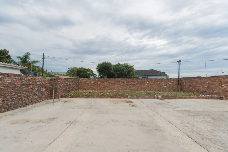 6 Bedroom Property for Sale in Newton Park Eastern Cape